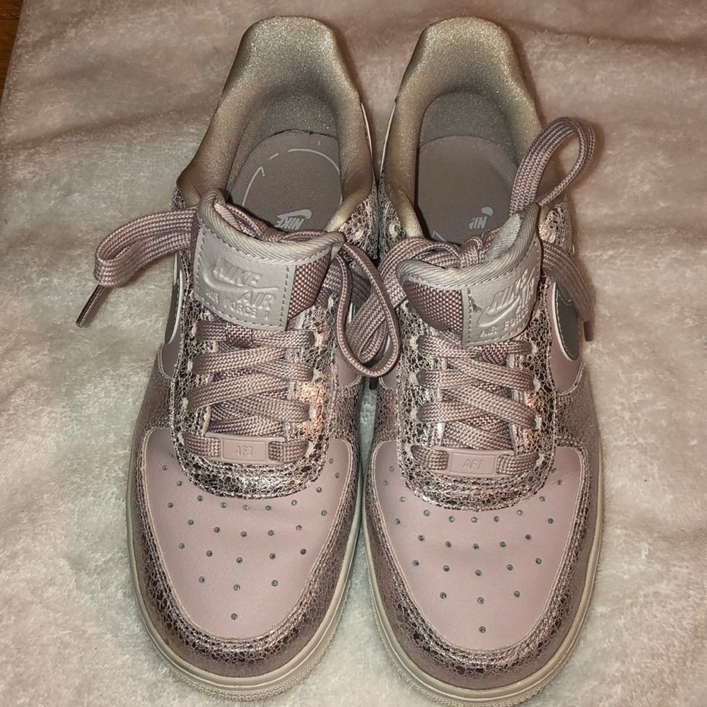 Nike airforce lavender size 6